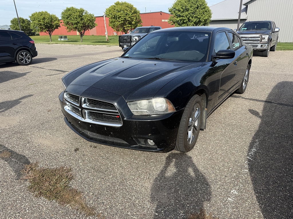 Used 2014 Dodge Charger SXT Car