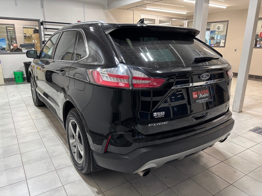 2020 Ford Edge SEL photo 3