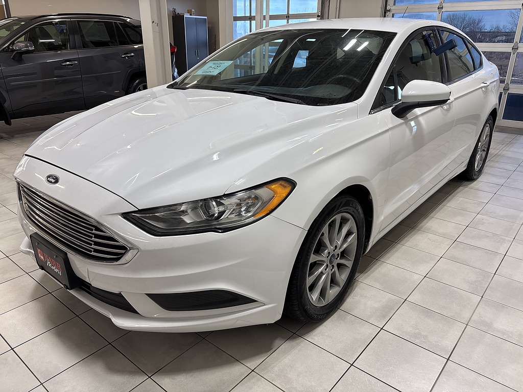 2017 Ford Fusion SE FWD's photo