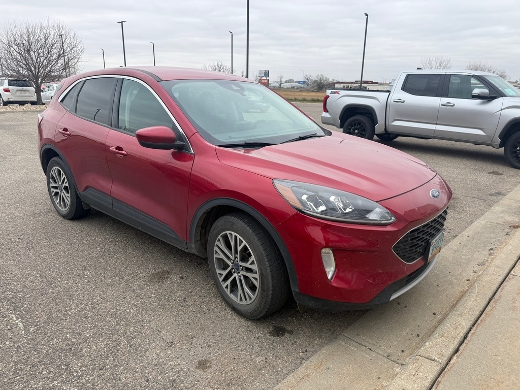 2022 Ford Escape SEL photo 3