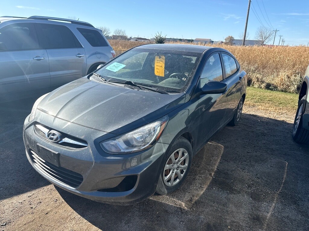 2012 Hyundai Accent GLS photo 3