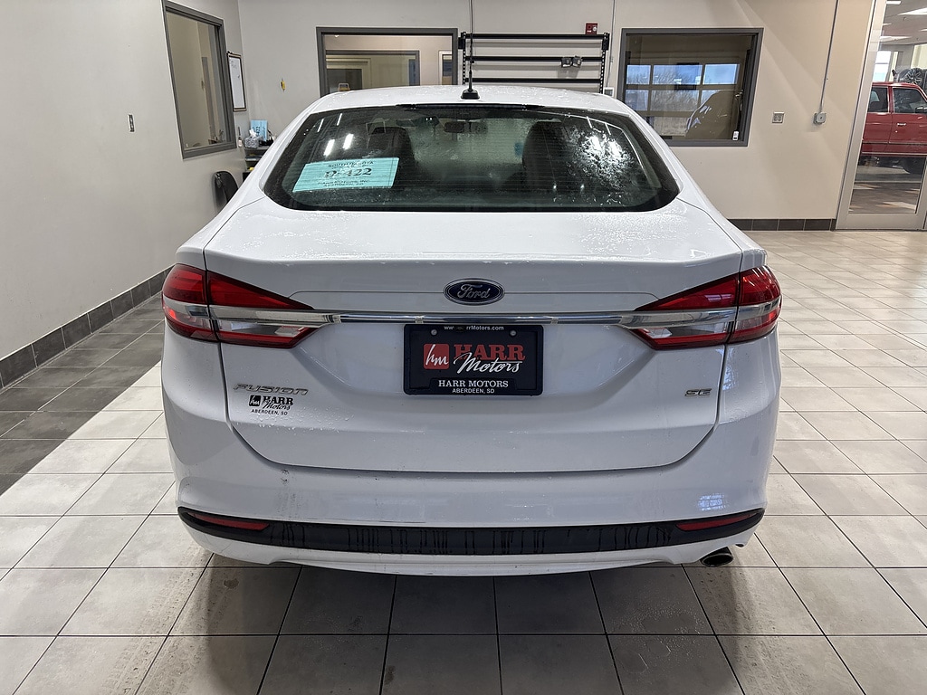 Used 2017 Ford Fusion SE Car