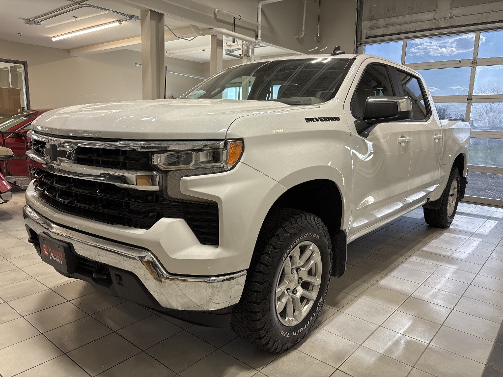 2015 Chevrolet Silverado 1500 LT 4X4 Crew Cab Short Box's photo