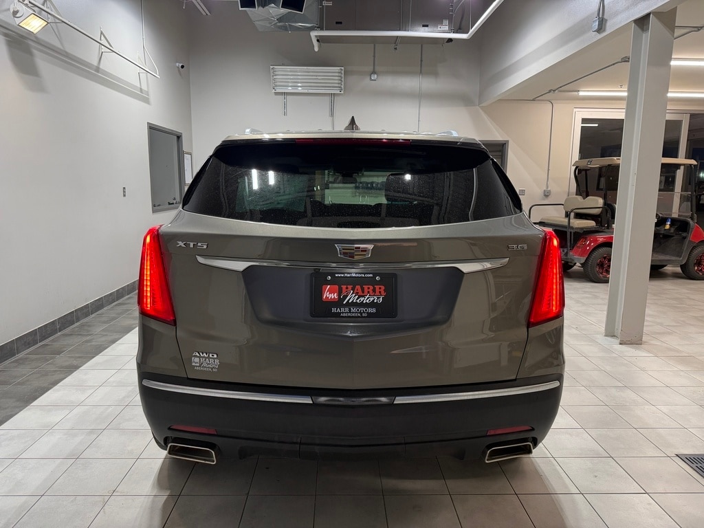 2017 Cadillac XT5 Premium Luxury photo 3