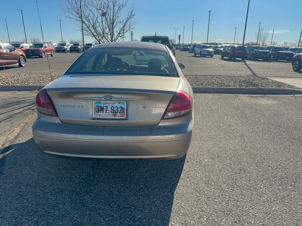 Used 2007 Ford Taurus SE