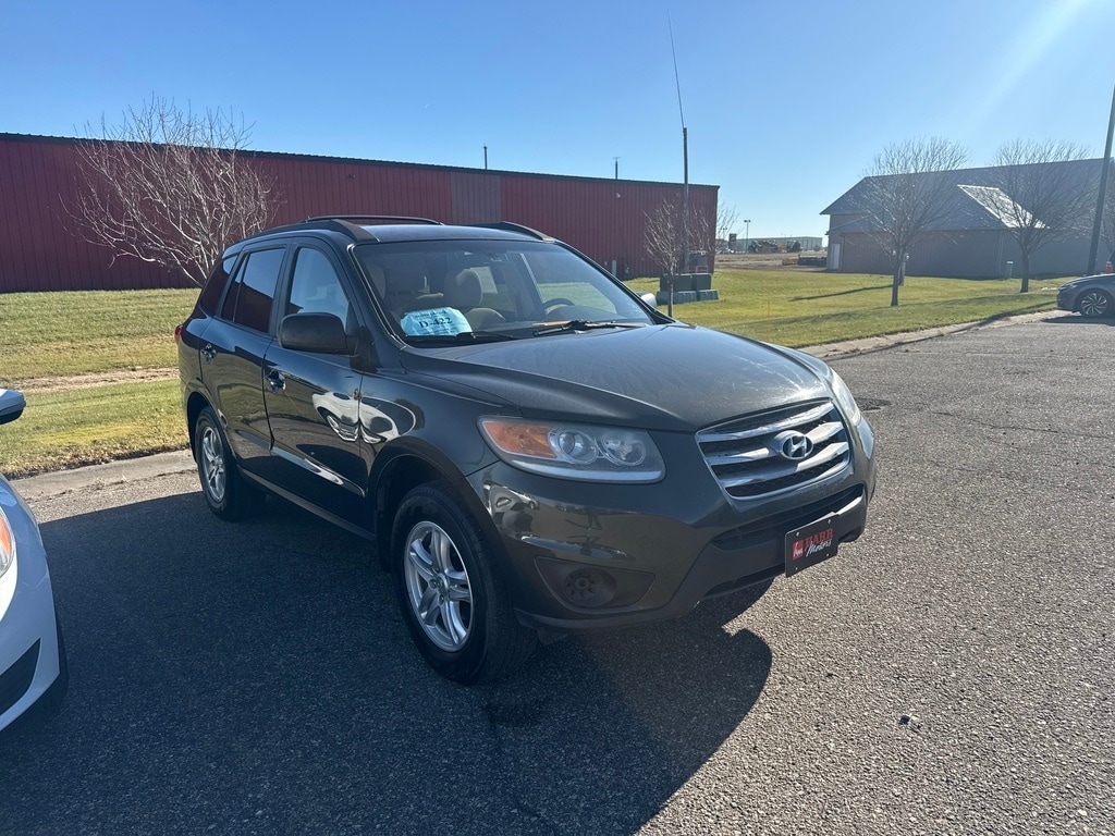 2012 Hyundai Santa Fe GLS photo 2