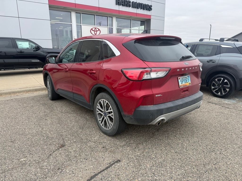 2022 Ford Escape SEL photo 4