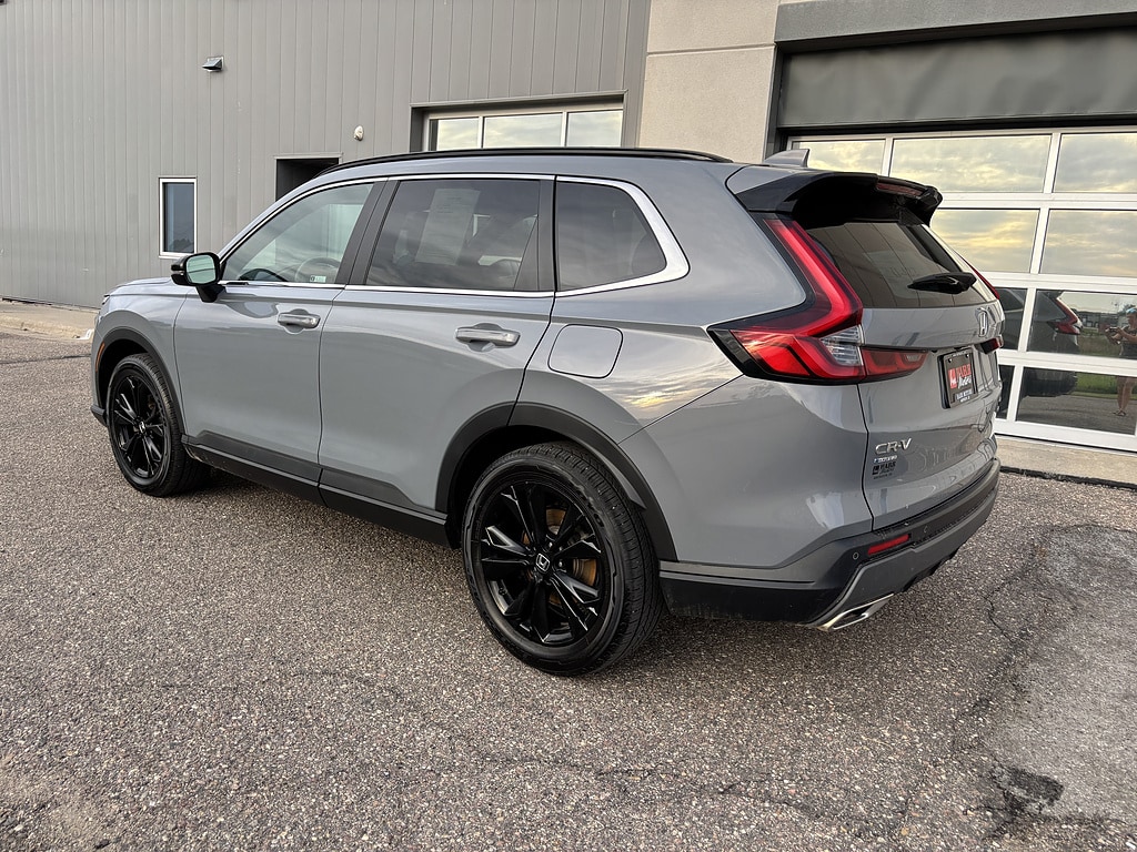 2025 Honda CR-V Hybrid Sport Touring AWD's photo