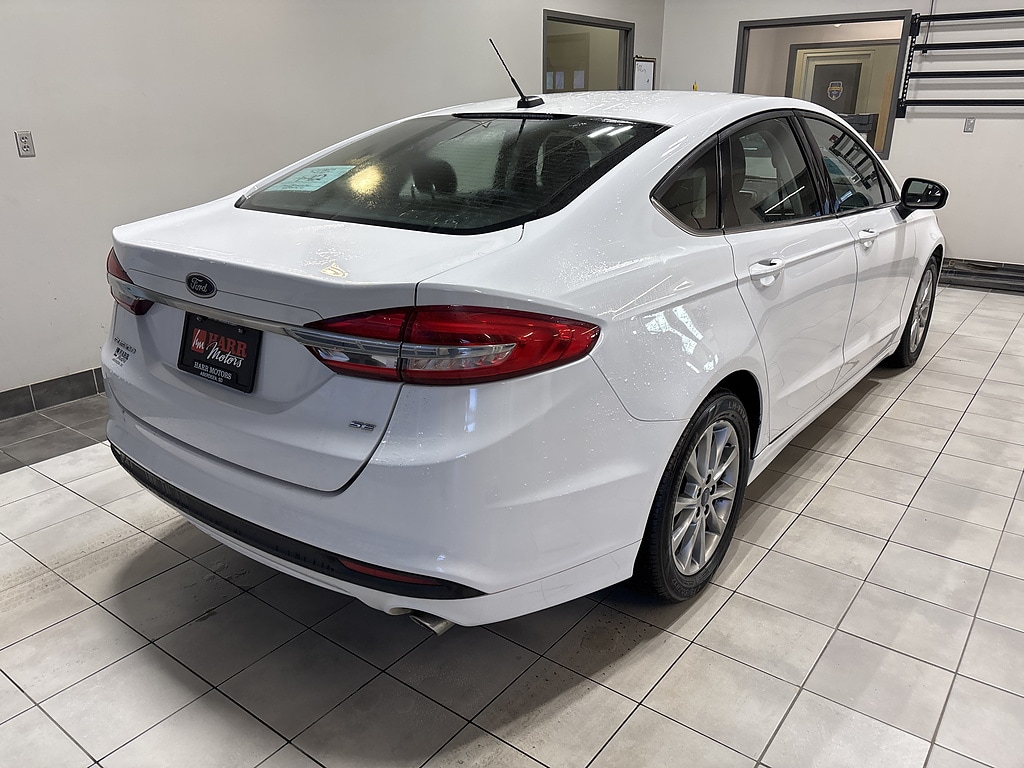 Used 2017 Ford Fusion SE Car