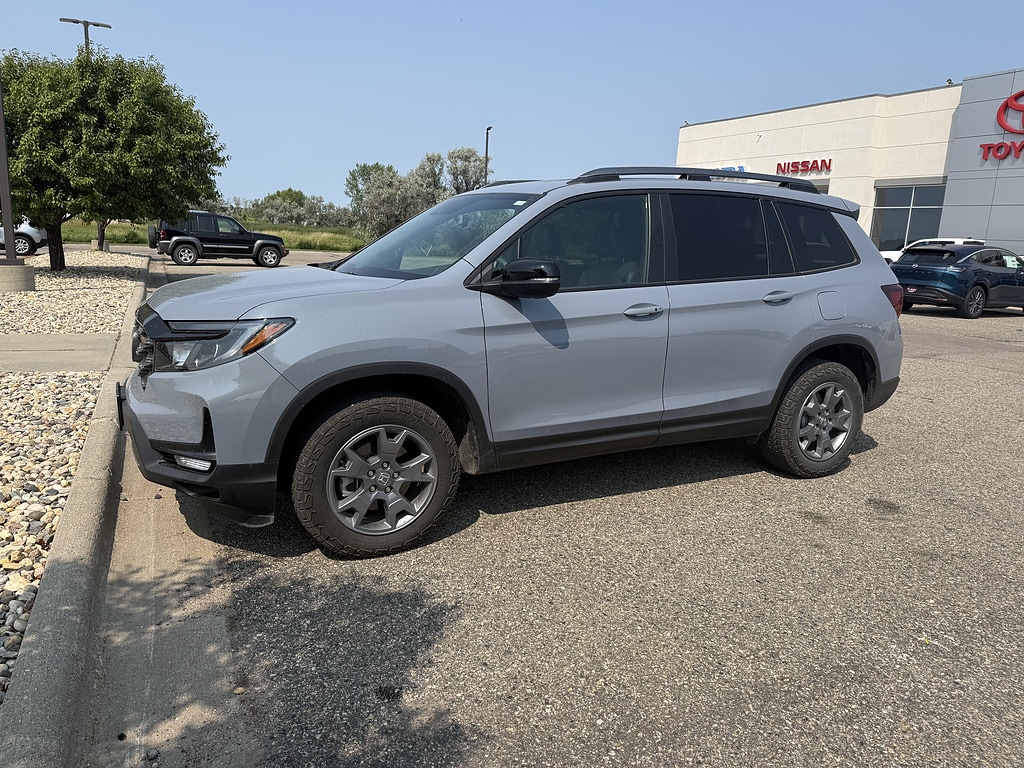 2025 Honda Passport Sport Utility 