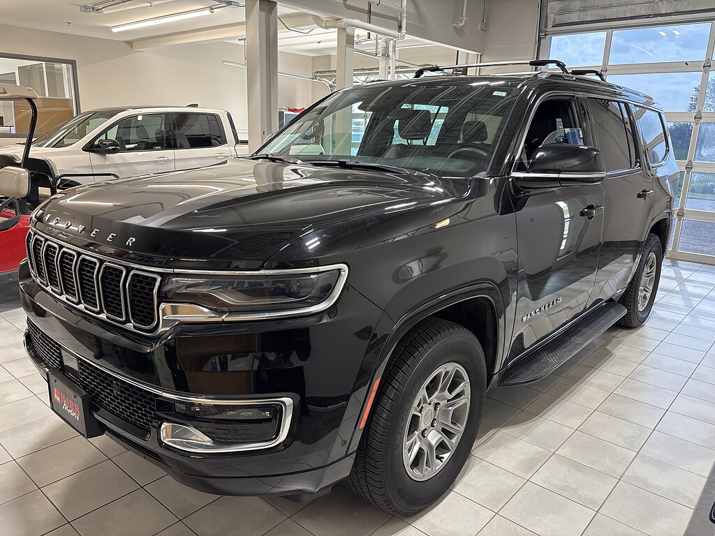 Used 2023 Jeep Wagoneer Base Sport Utility