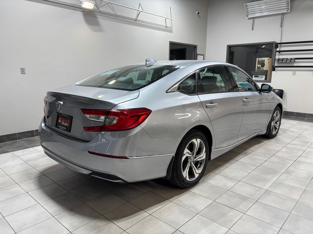 2018 Honda Accord EX photo 4