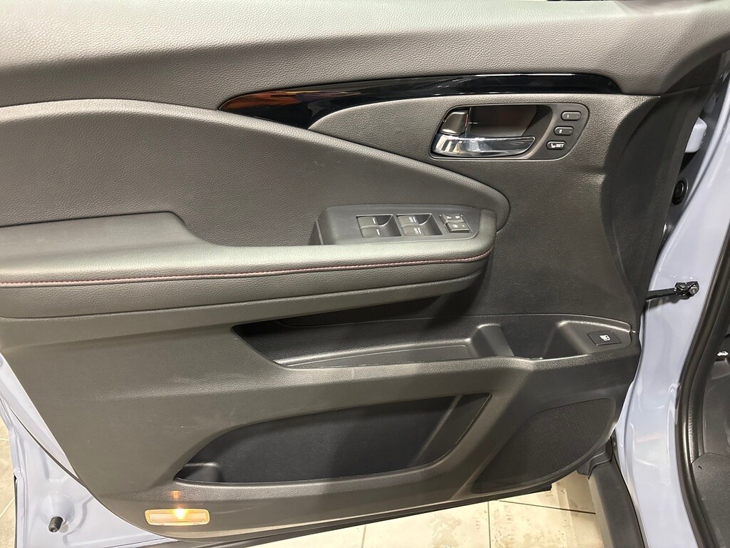 2026 Honda Ridgeline Black Edition - Photo 8