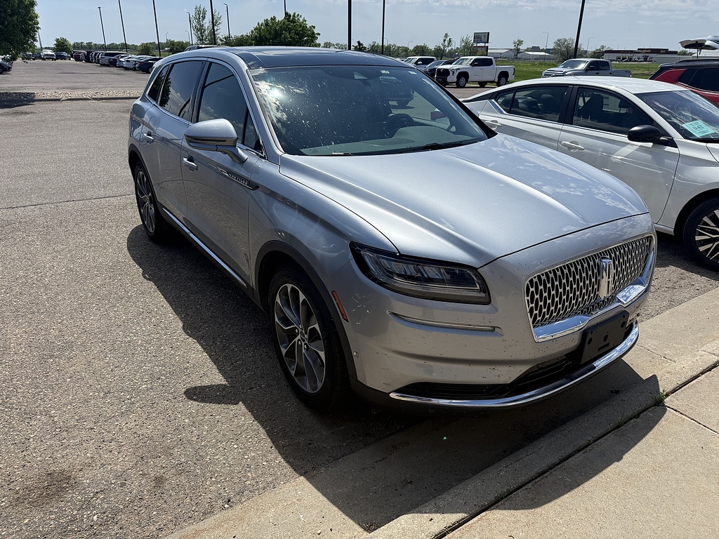 2022 Lincoln Nautilus Reserve FWD's photo