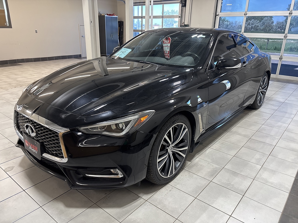 2017 INFINITI Q60