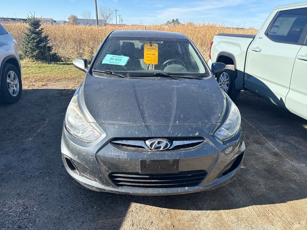 2012 Hyundai Accent GLS photo 3