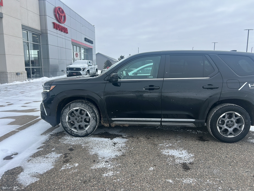 2023 Honda Pilot EX-L 8-Occupant AWD's photo