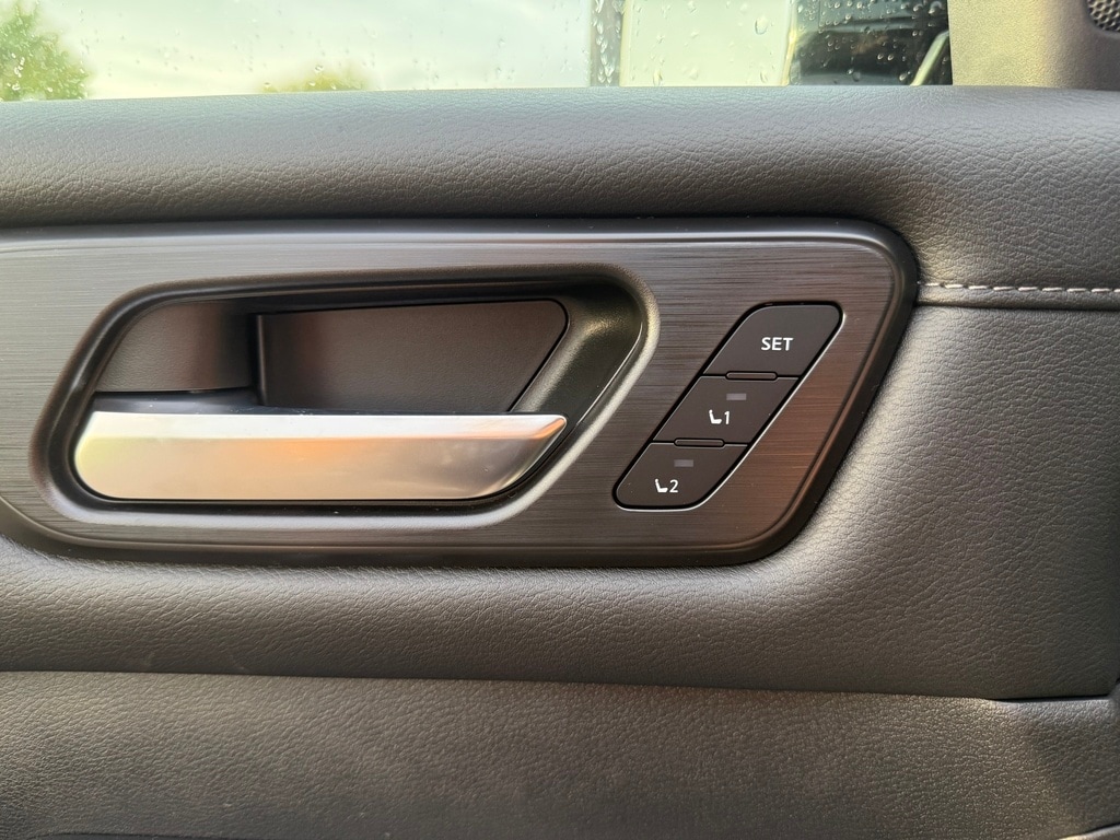 2026 Nissan Armada SL - Photo 18