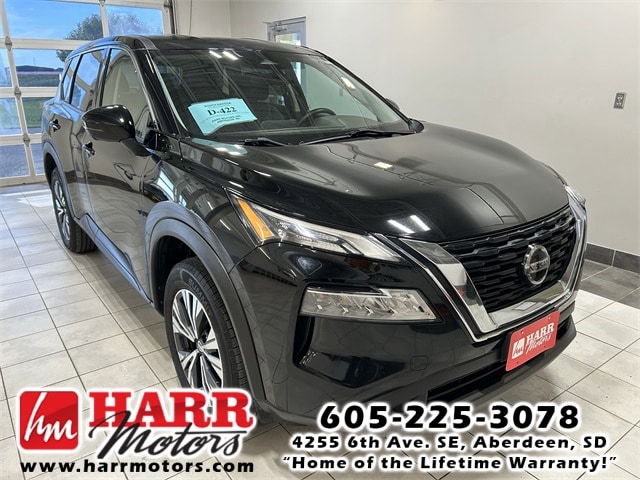 2021 Nissan Rogue SV photo 2