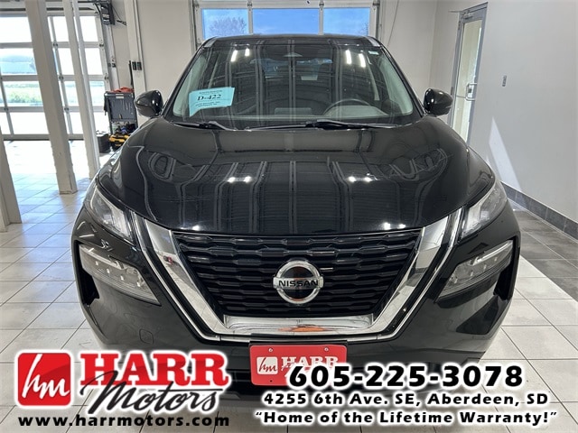 2021 Nissan Rogue SV photo 3