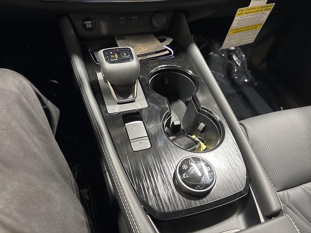 2026 Nissan Rogue Platinum - Photo 12