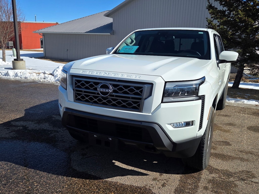 2022 Nissan Frontier Truck 