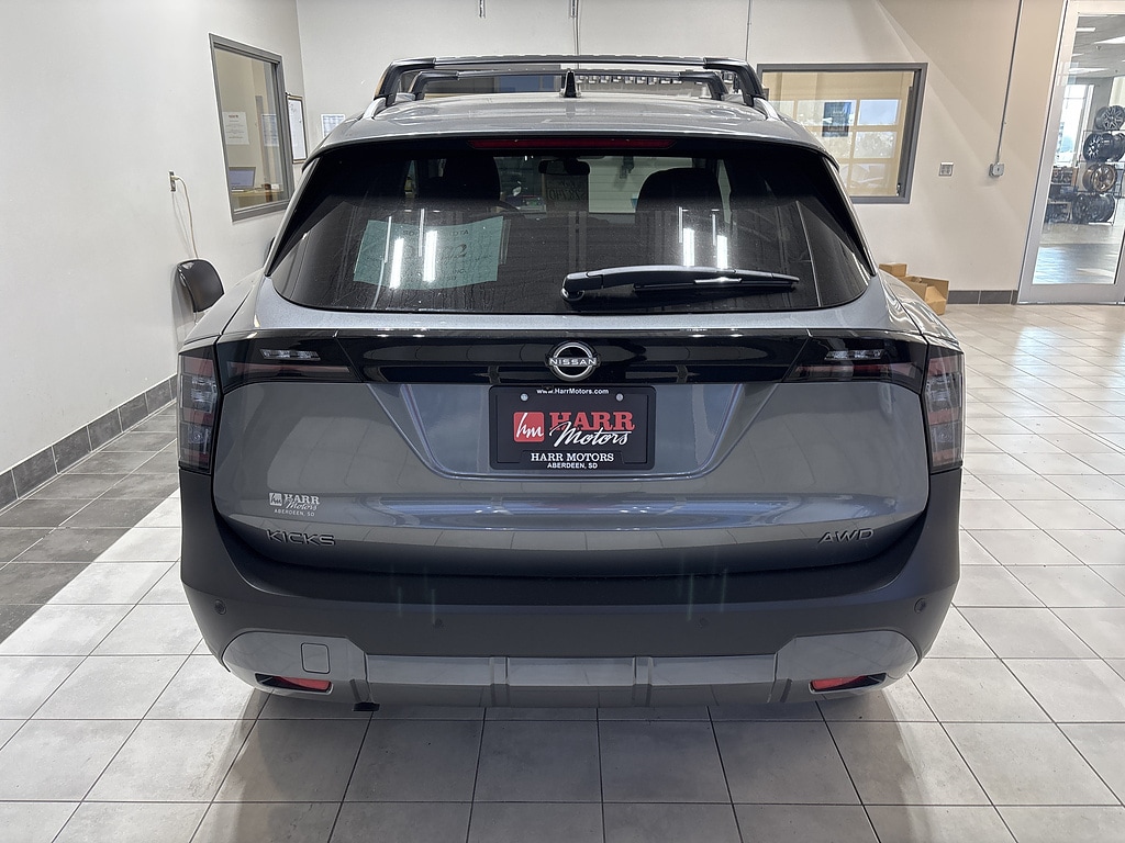 New 2026 Nissan Kicks SV Crossover