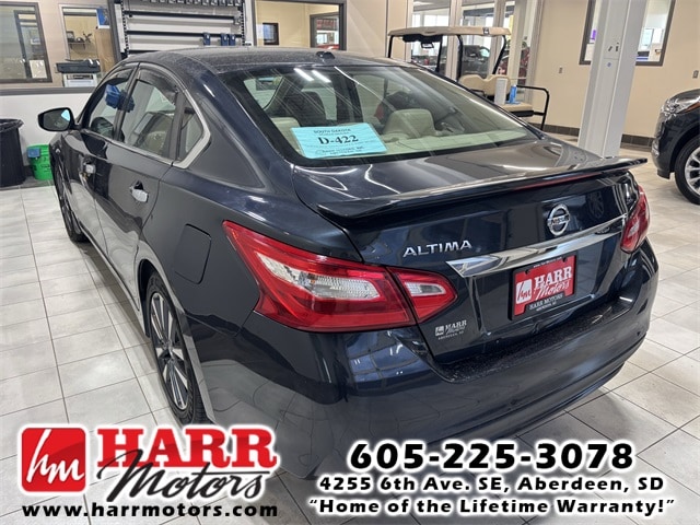 2017 Nissan Altima 2.5 SL photo 2