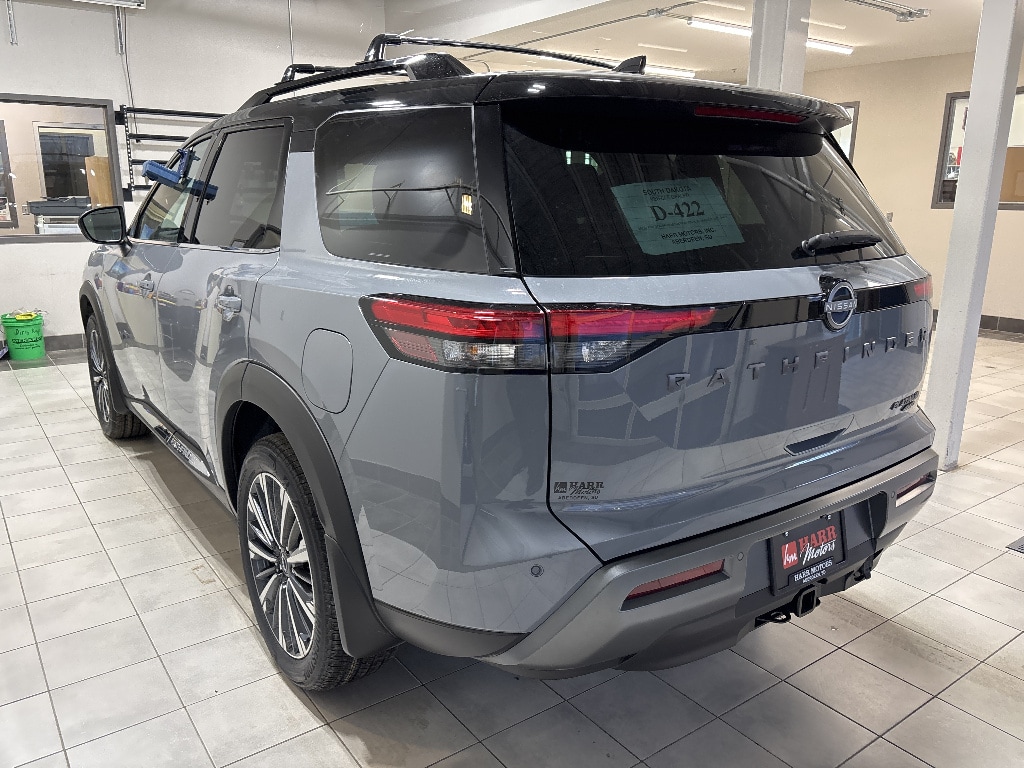 New 2026 Nissan Pathfinder Platinum SUV