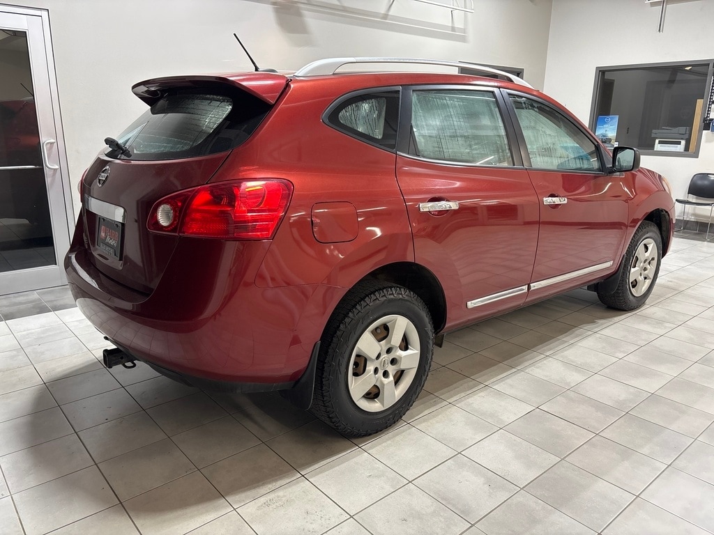 2015 Nissan Rogue Select S photo 4