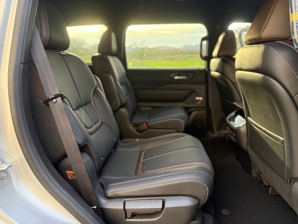 2026 Nissan Armada SL - Photo 24