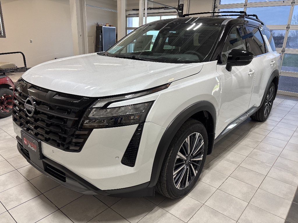 2026 Nissan Pathfinder Platinum 4WD's photo