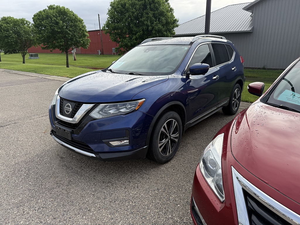 2017 Nissan Rogue SL AWD's photo