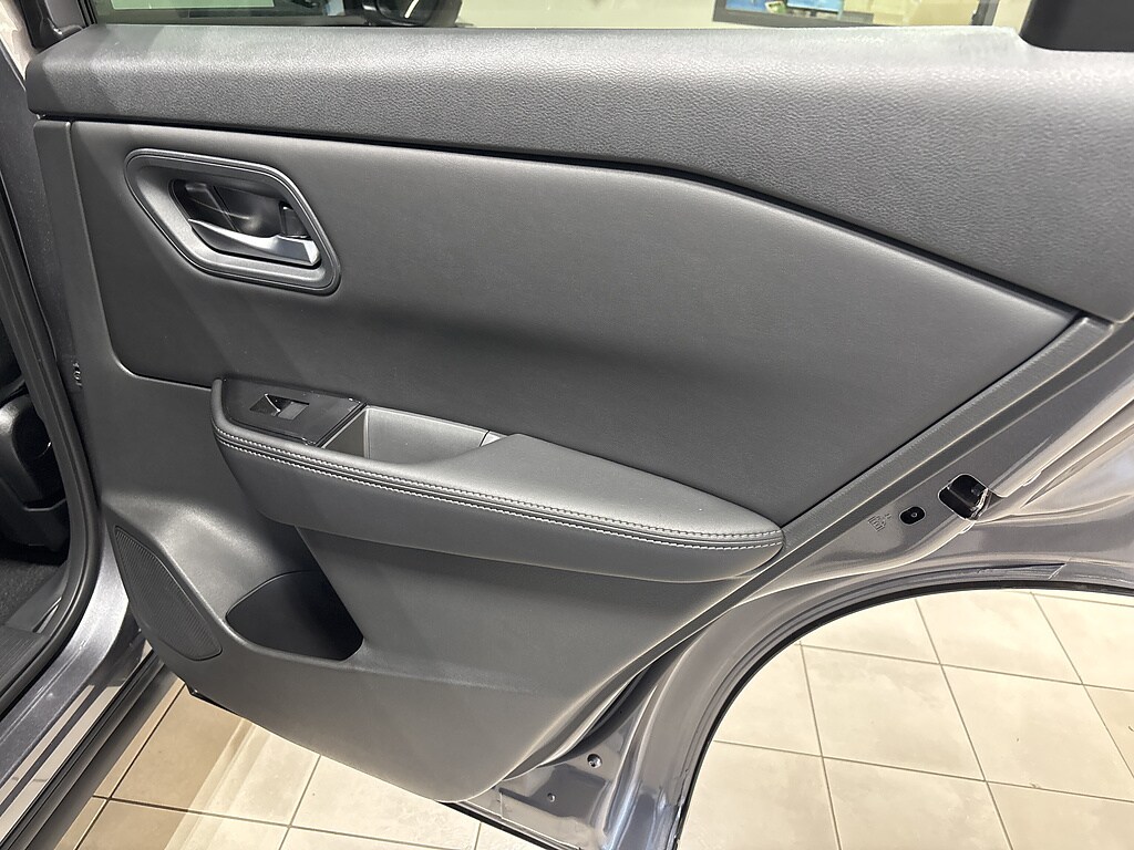 2026 Nissan Rogue SV - Photo 21