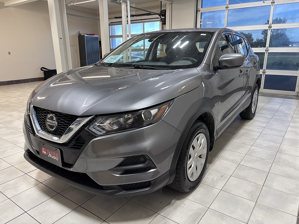 Used 2020 Nissan Rogue Sport S Car