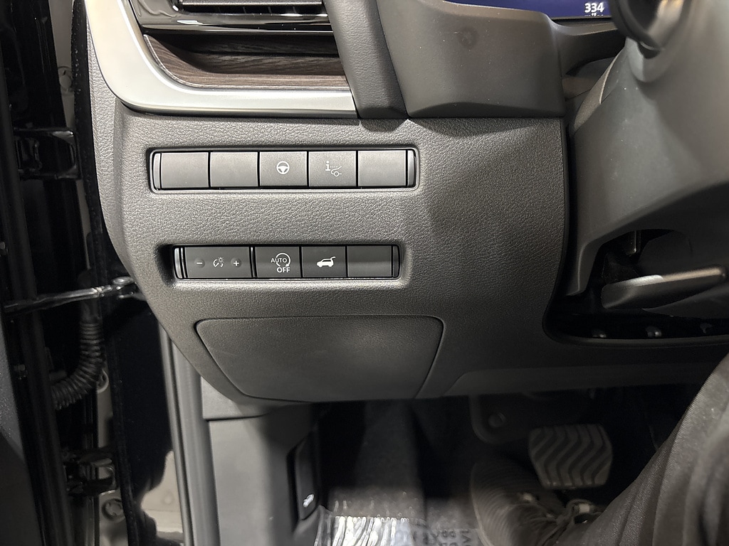 2026 Nissan Rogue Platinum - Photo 17