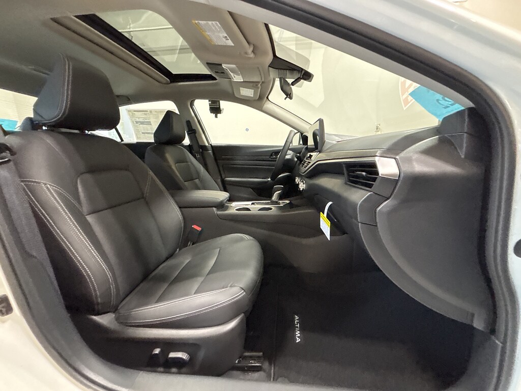 2026 Nissan Altima SV - Photo 20