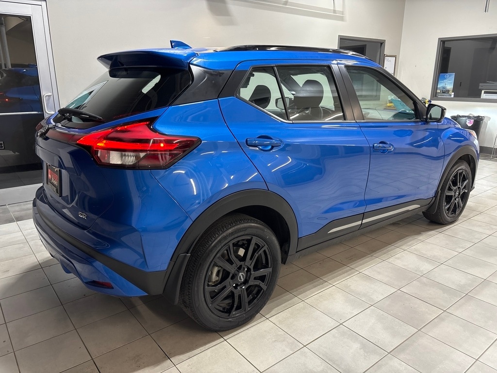 2024 Nissan Kicks SR photo 4