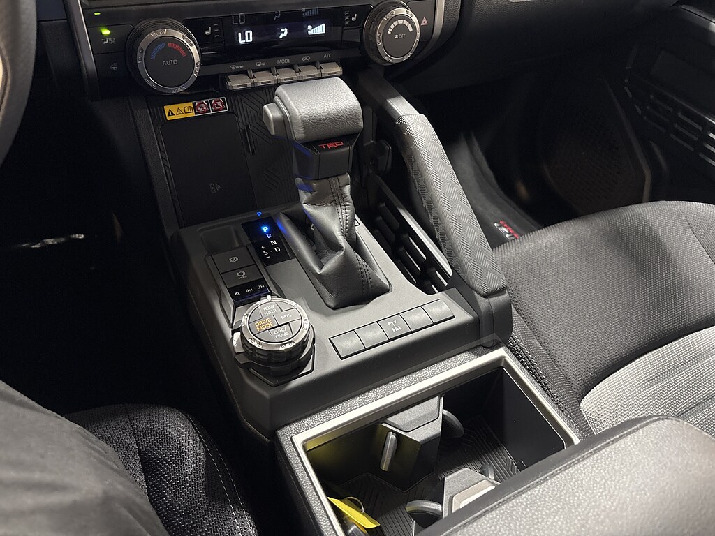 2026 Toyota 4Runner TRD Off-Road - Photo 12