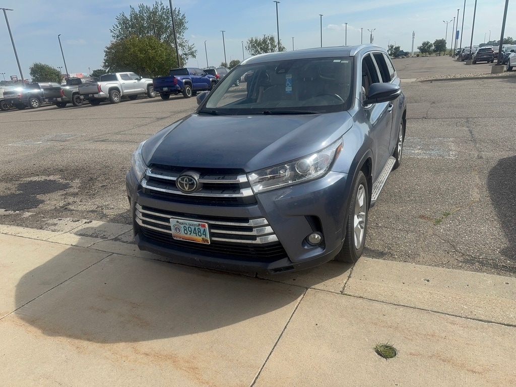 2018 Toyota Highlander Limited photo 2