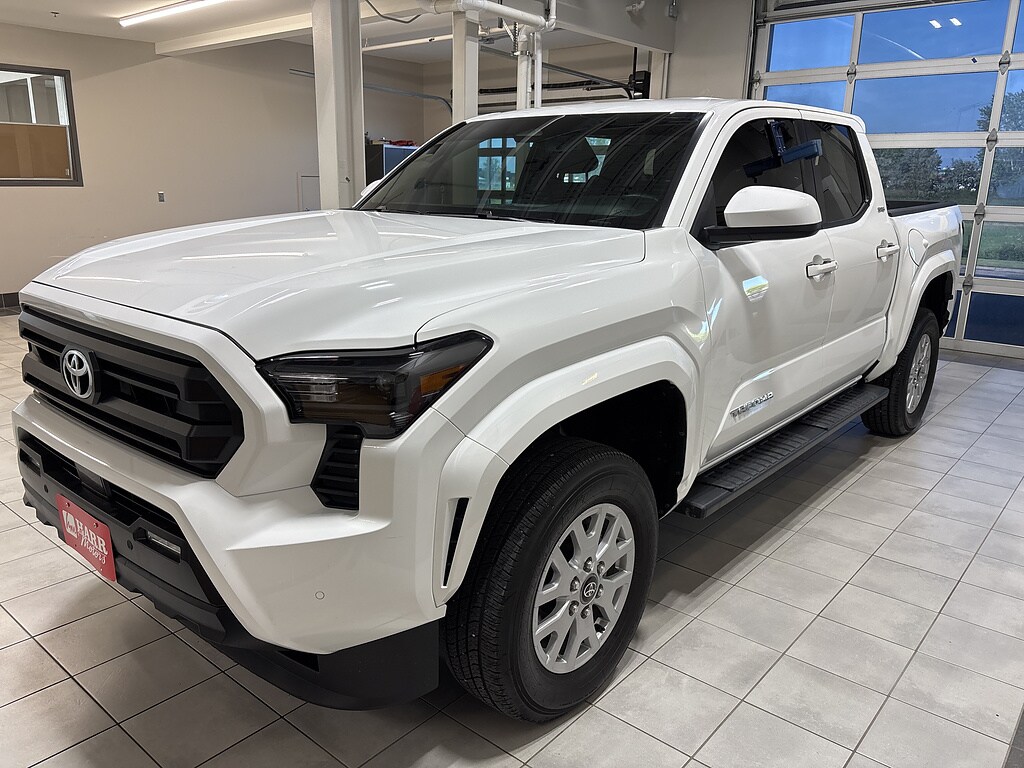 Used 2025 Toyota Tacoma 4WD SR5 Truck