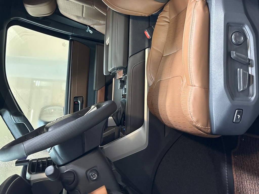 2026 Toyota Tundra 1794 Edition - Photo 18