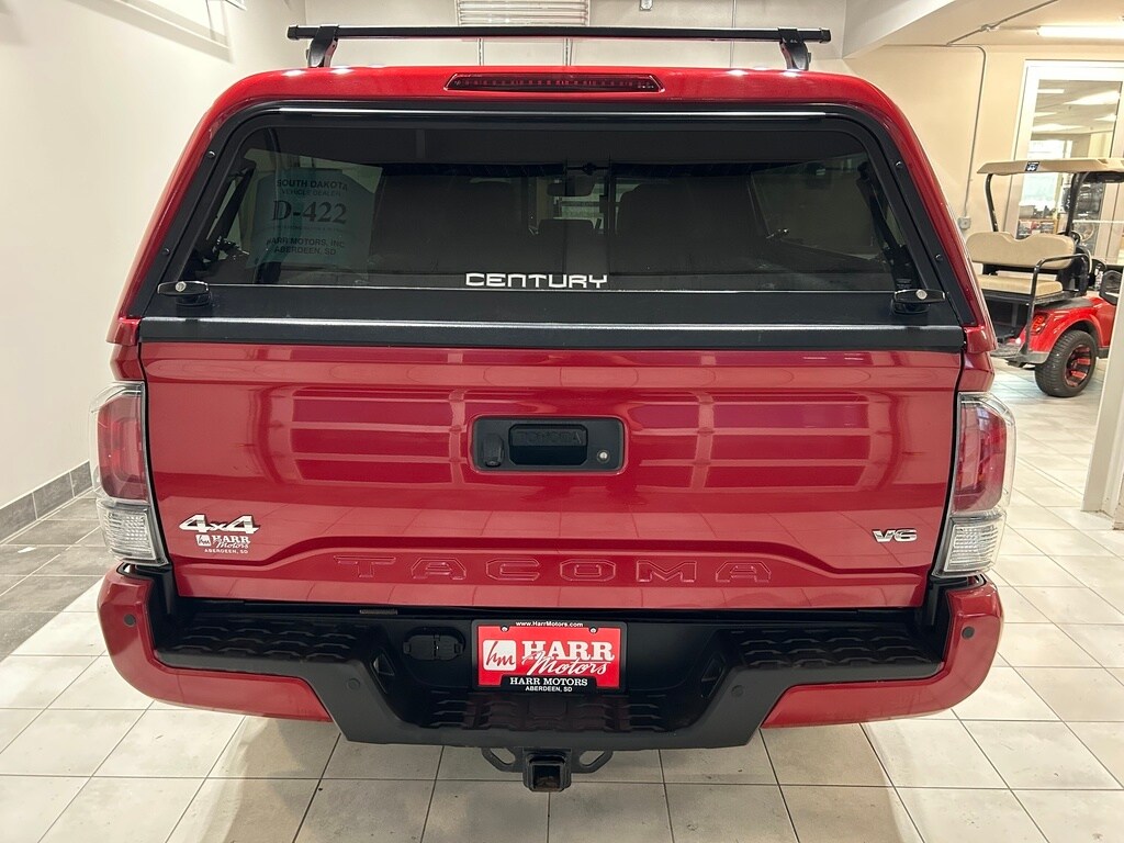 2021 Toyota Tacoma Limited V6 photo 3