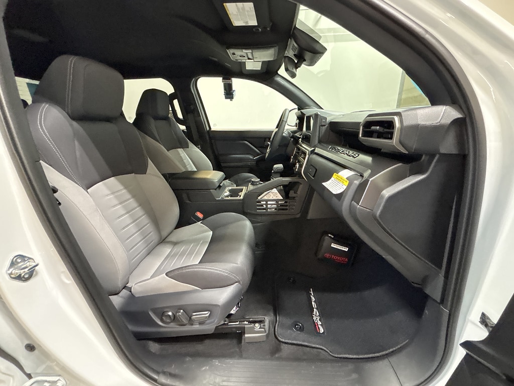 2026 Toyota Tacoma TRD Sport - Photo 19