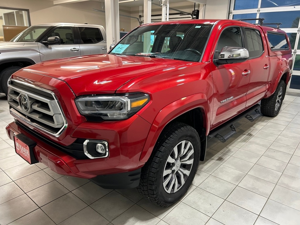 2021 Toyota Tacoma Limited V6 photo 2