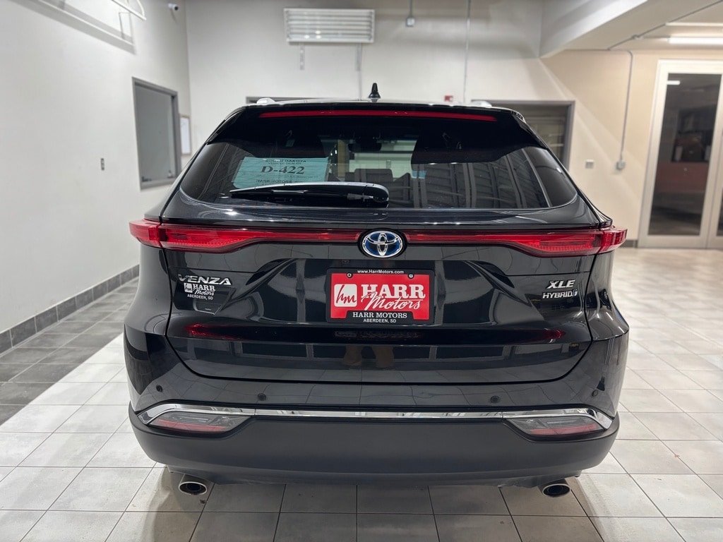 2021 Toyota Venza XLE photo 3