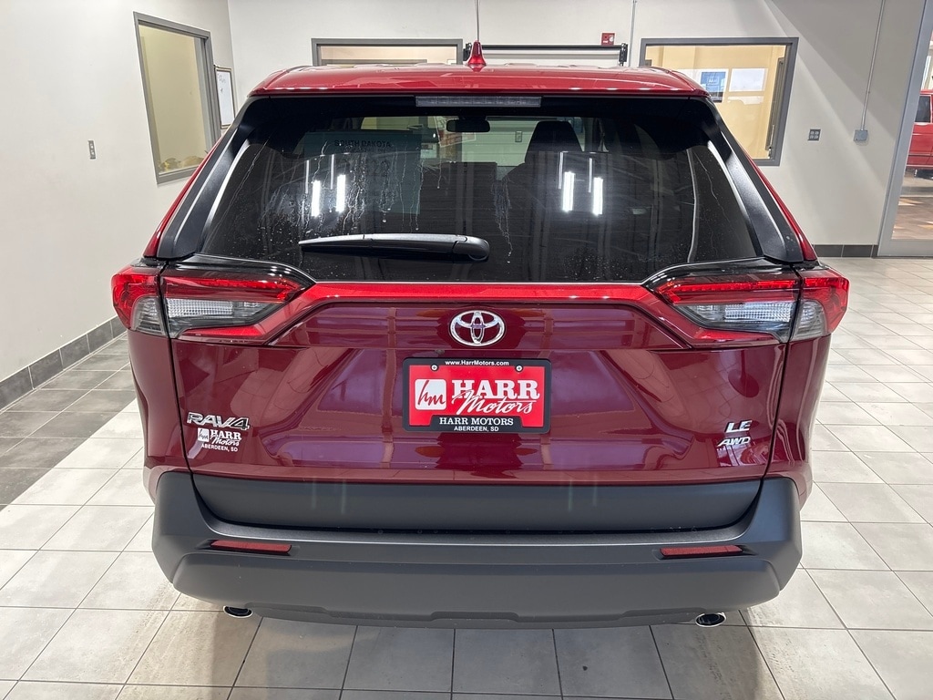 2025 Toyota RAV4 LE photo 3