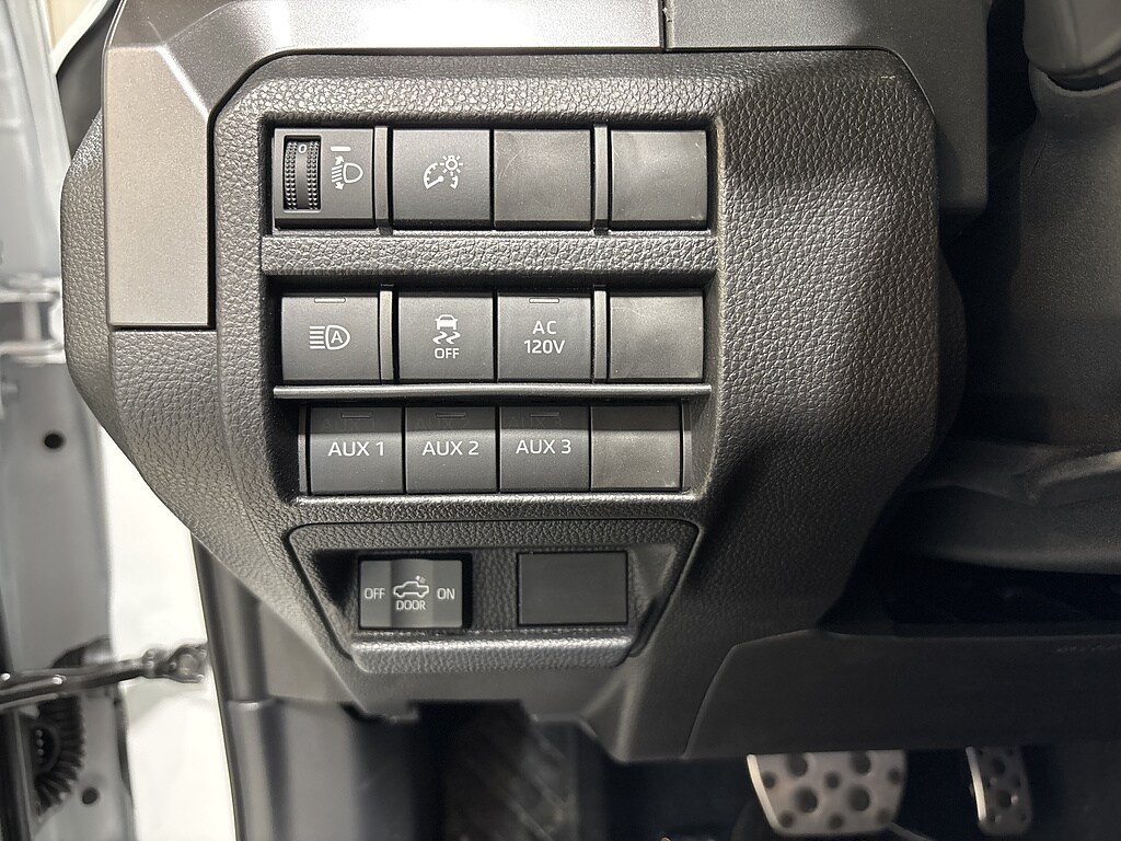 2026 Toyota Tacoma TRD Sport - Photo 17