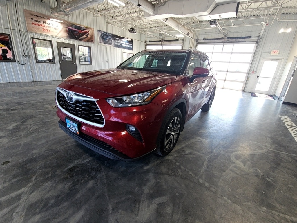 2020 Toyota Highlander XLE's photo