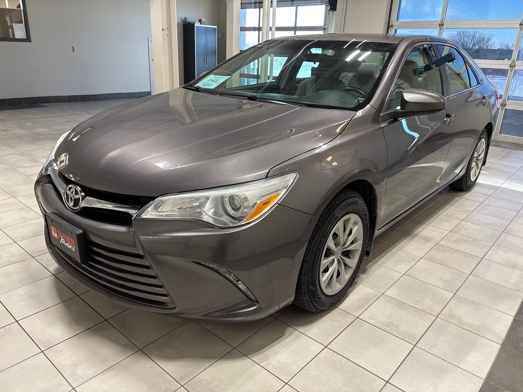 2017 Toyota Camry LE